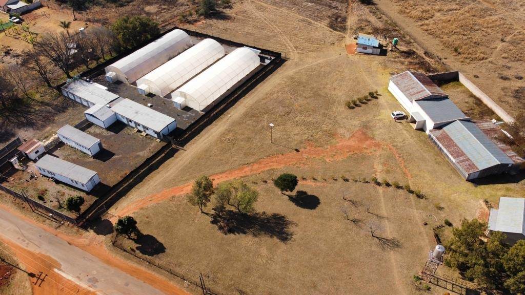 1.8 ha Land available in Tarlton photo number 2