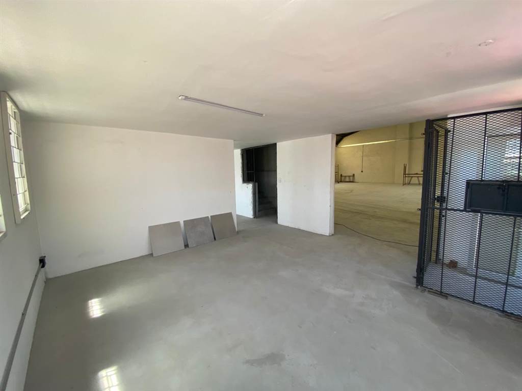 469  m² Industrial space in Montague Gardens photo number 2