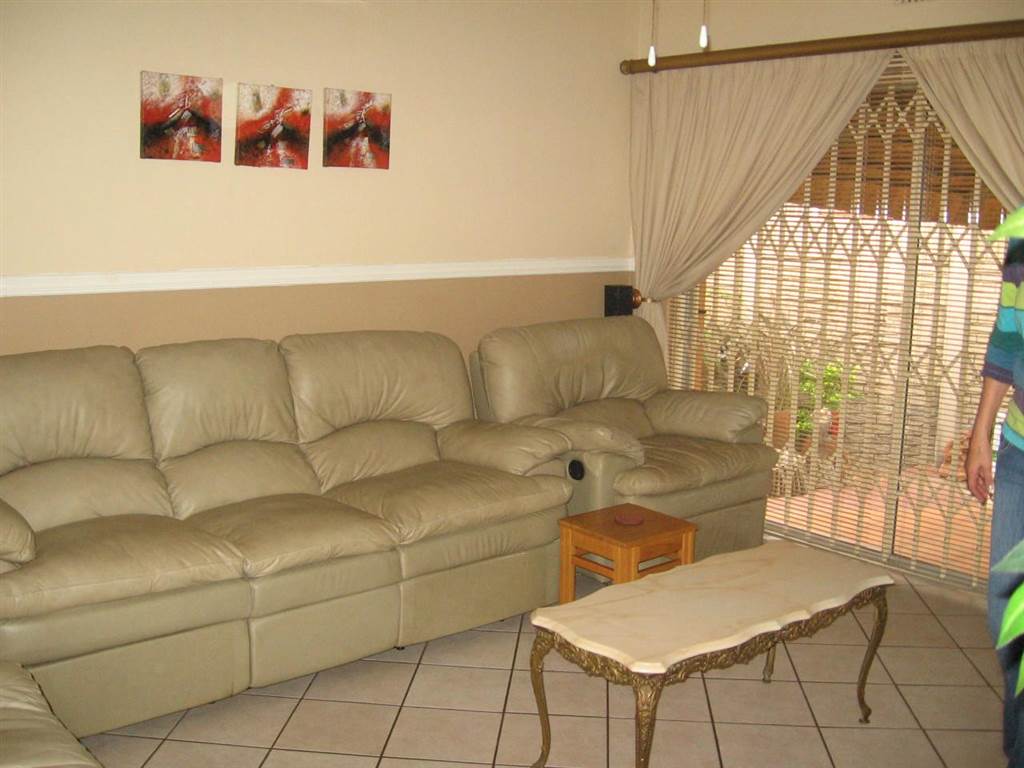 3 Bed House in Bo Dorp photo number 5