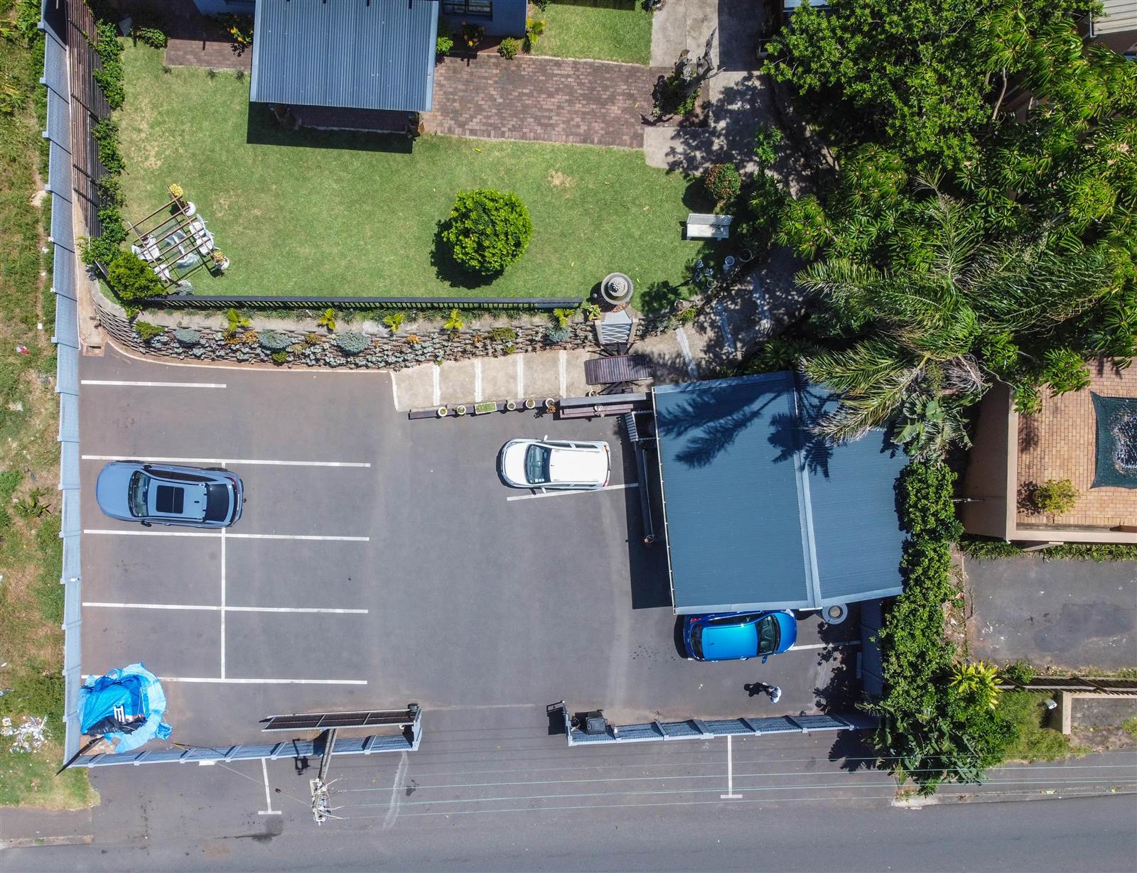 217  m² Commercial space in Amanzimtoti photo number 5