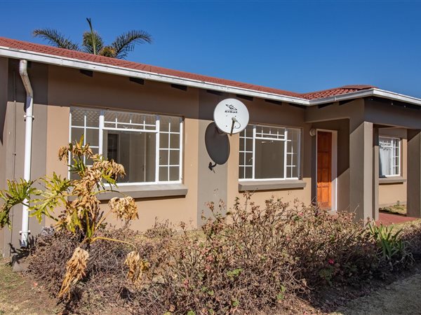 2 Bedroom Townhouse 2 Bedroom Townhouse