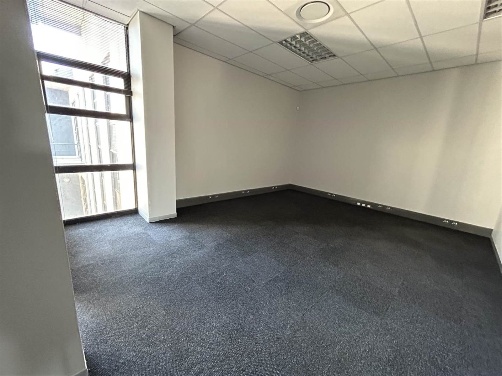 299  m² Office Space in Highveld photo number 15