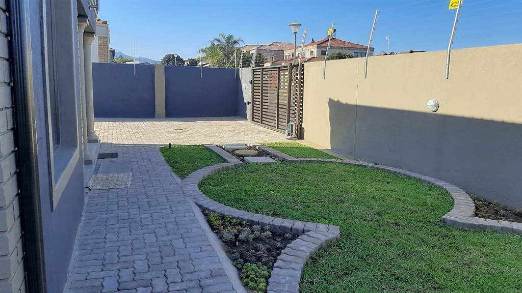 2 Bed House in Louis Trichardt photo number 6