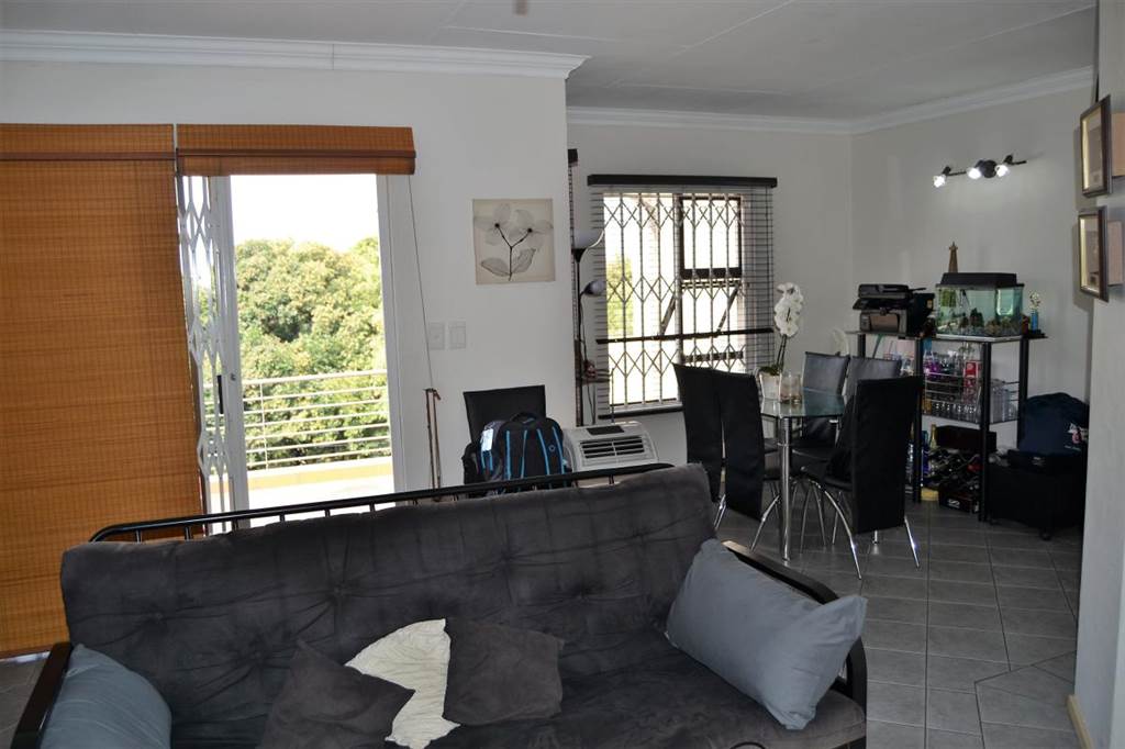 2 Bed Townhouse in Linksfield Ridge photo number 7