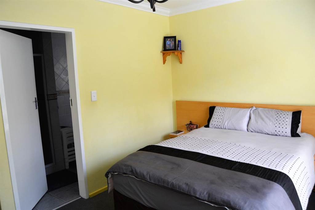 2 Bed Townhouse in Linksfield Ridge photo number 10