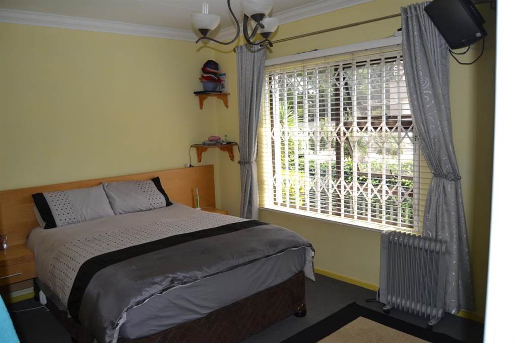 2 Bed Townhouse in Linksfield Ridge photo number 4
