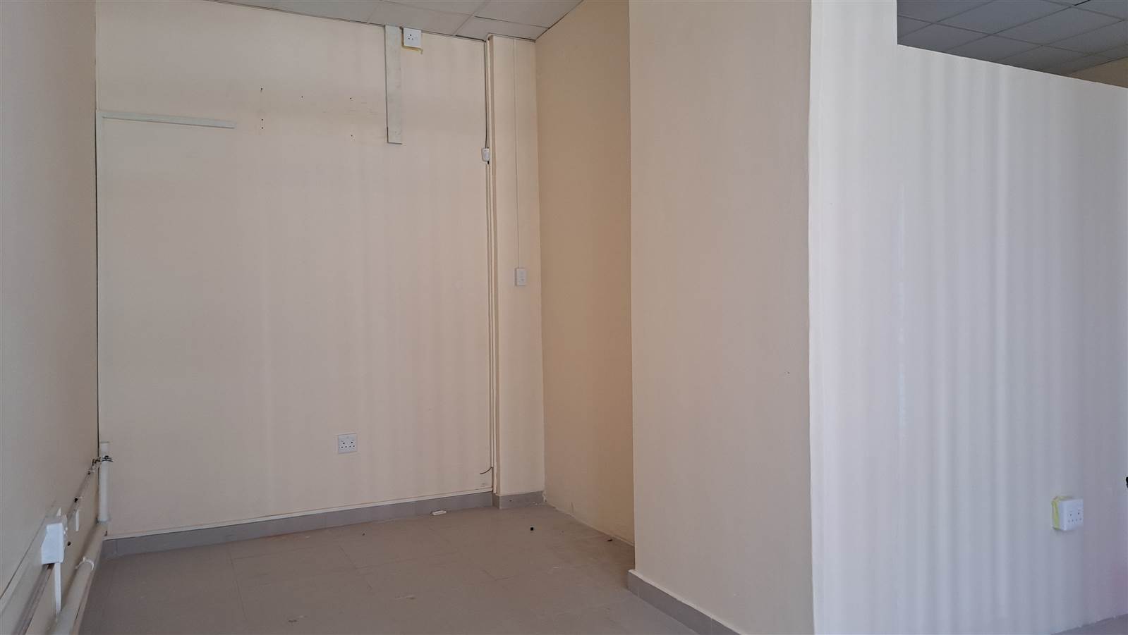 67  m² Commercial space in Cornubia photo number 11
