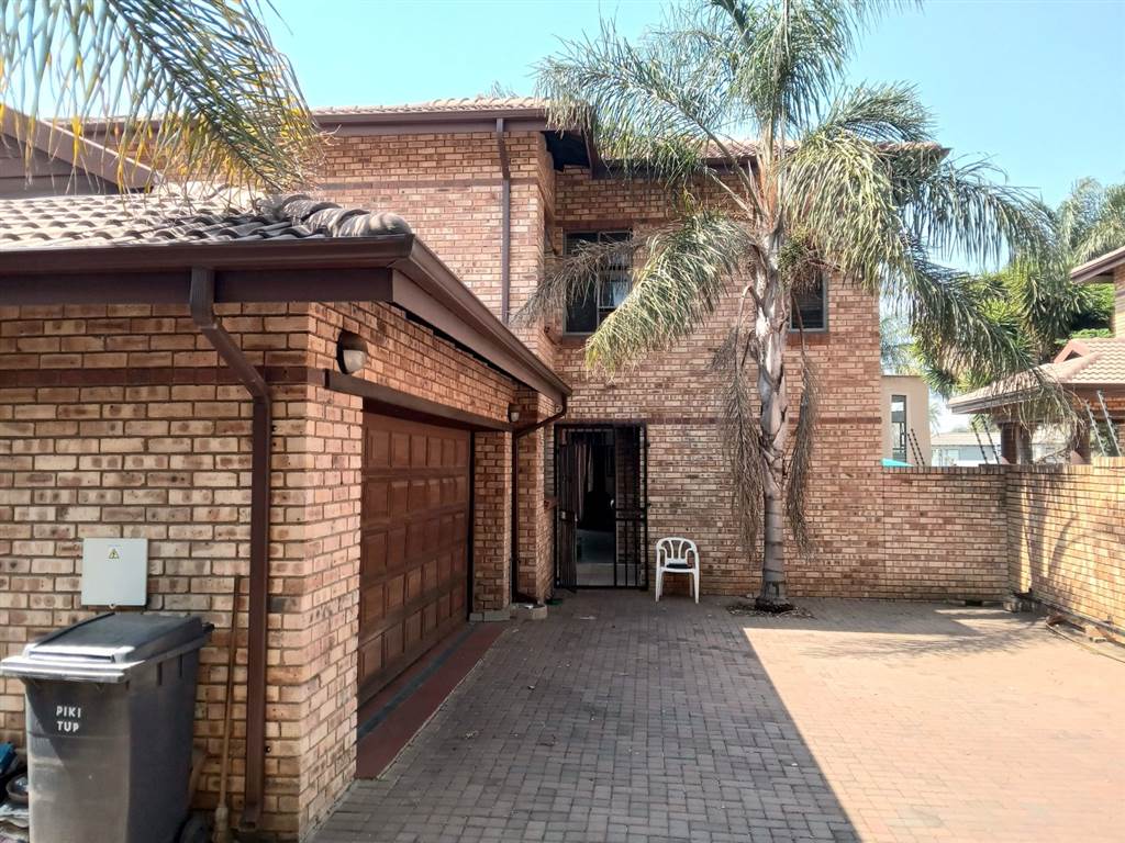 3 Bed House for sale in Strubens Valley T4591696 Private Property