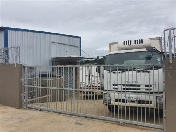 1 200 m² Commercial space 1 200 m² Commercial space