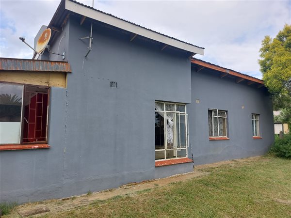 3 Bedroom House 3 Bedroom House