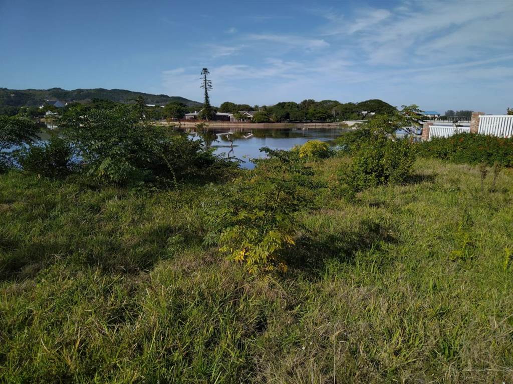 648 m² Land available in Great Brak River photo number 1