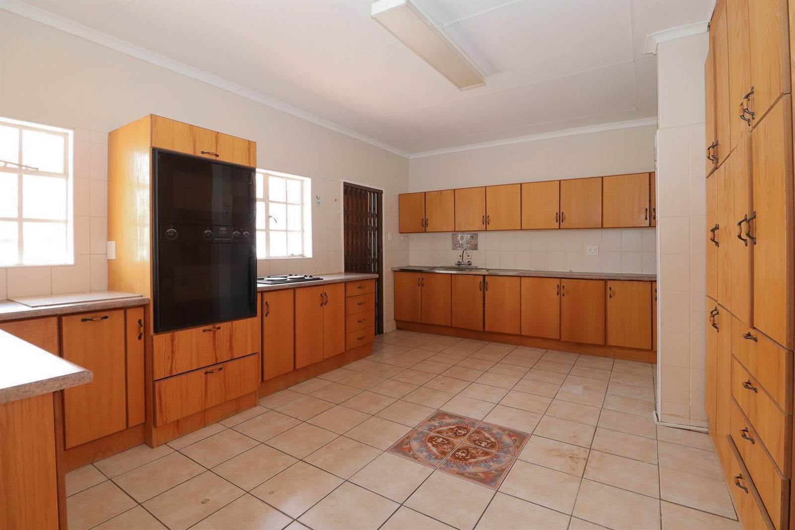 3 Bed Townhouse in Oudorp photo number 9