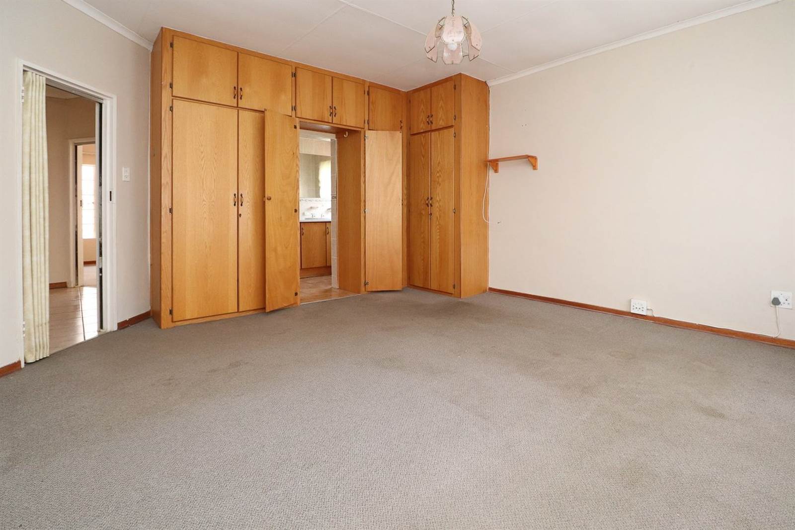 3 Bed Townhouse in Oudorp photo number 15