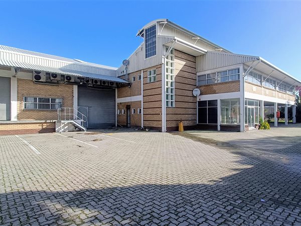 2 777  m² Industrial space