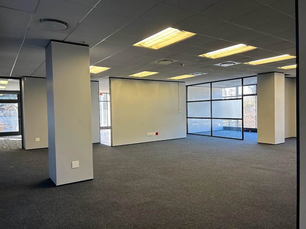 340  m² Office Space in Claremont photo number 12