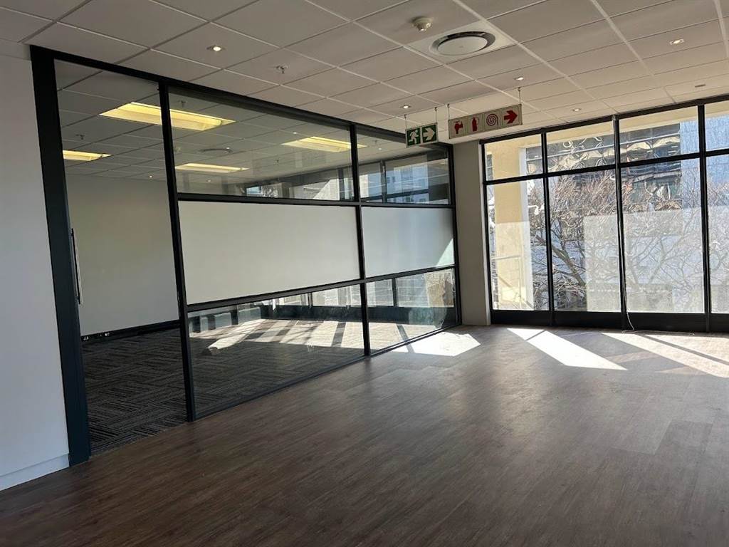 340  m² Office Space in Claremont photo number 5