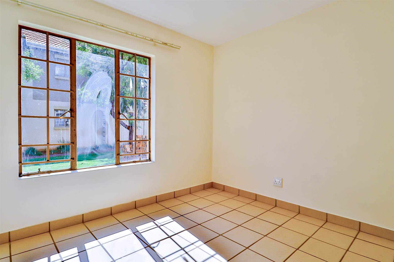 1 Bed Apartment in Benoni South photo number 9