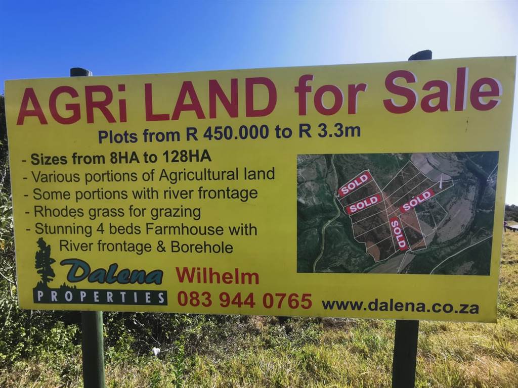 8 ha Land available in East London Rural photo number 1