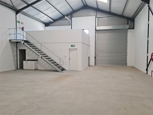 243  m² Industrial space