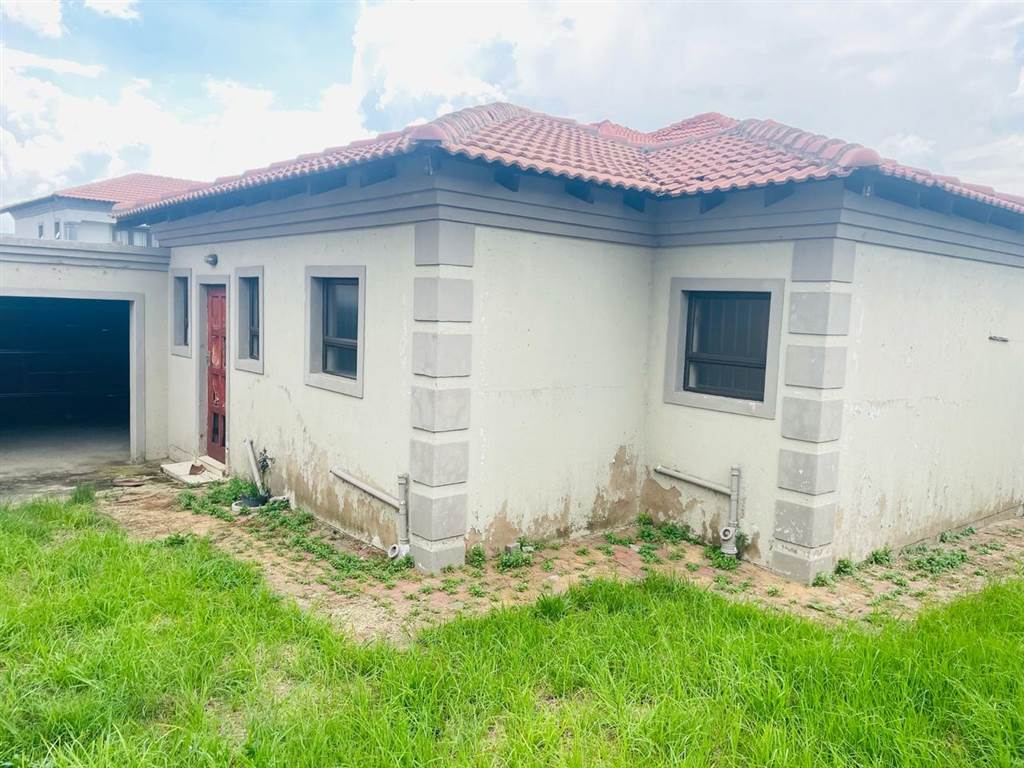 2 Bedroom House