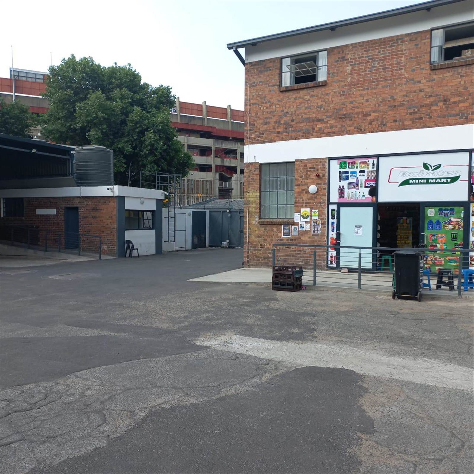 100  m² Commercial space in New Doornfontein photo number 5