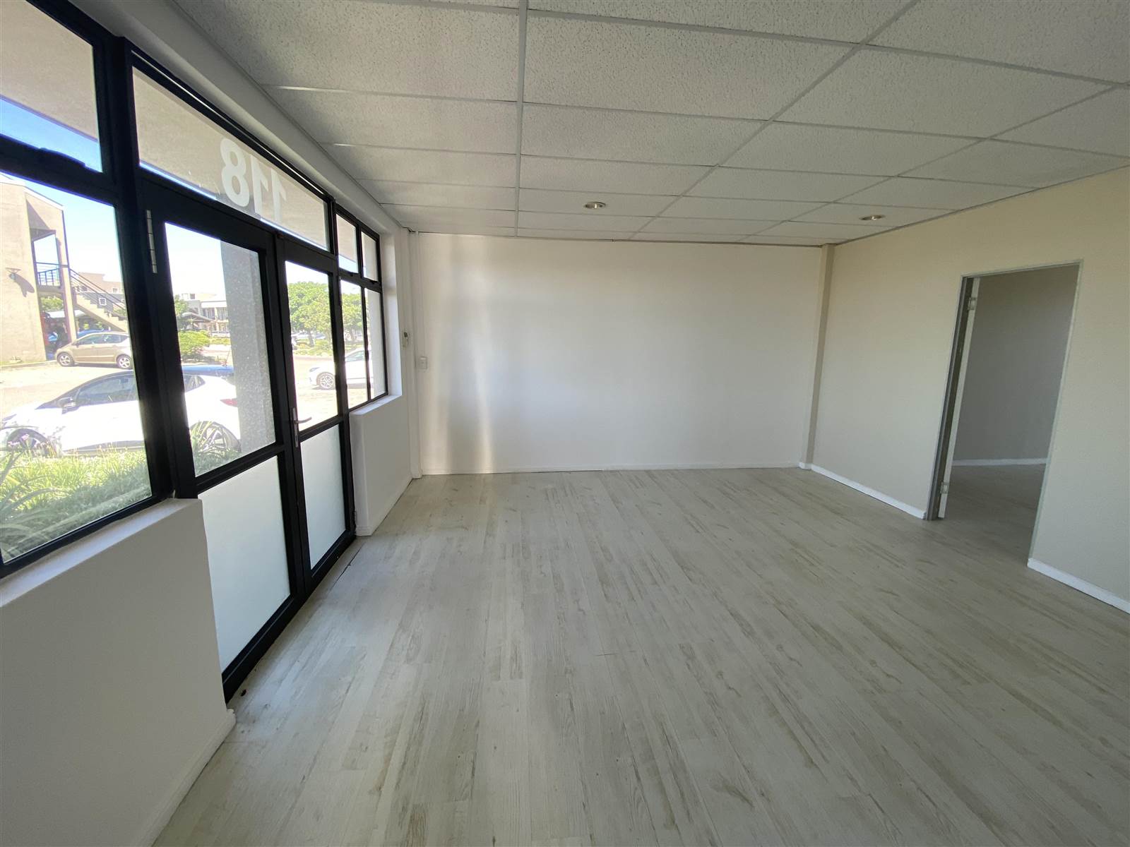 106  m² Commercial space in Century City photo number 14