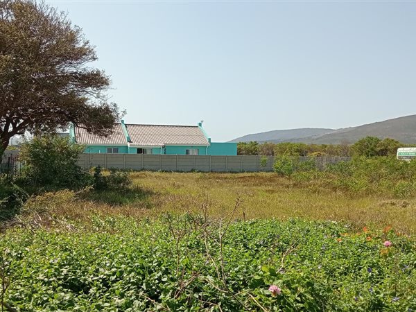 1 102 m² Land