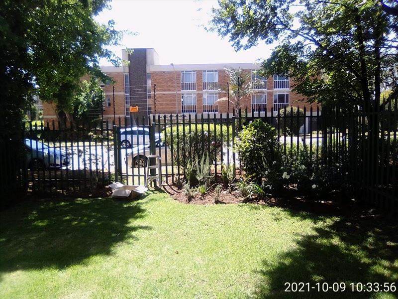 2 Bed Apartment in Kempton Park Ext 3 photo number 13