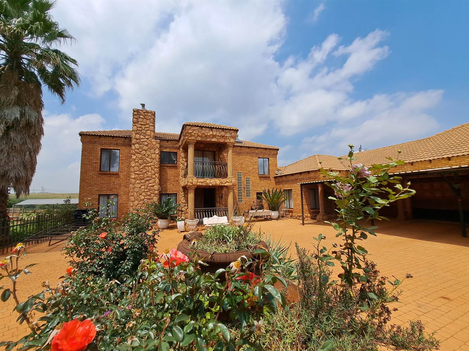 4 Bed House in Rietvlei View photo number 3