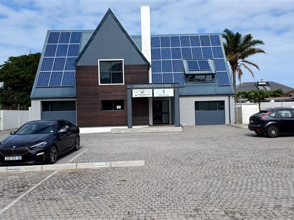 177  m² Commercial space