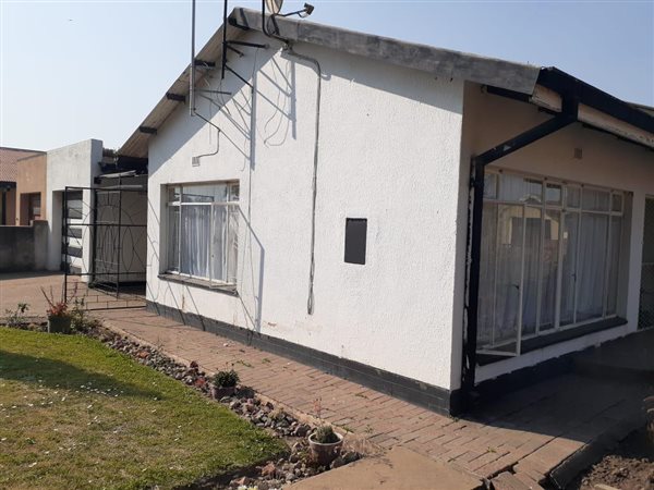 3 Bed House in Vereeniging Central