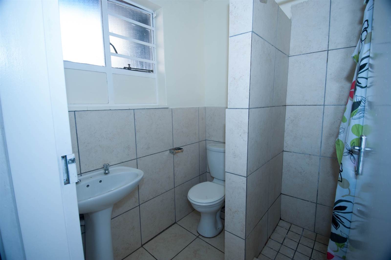 Bachelor apartment in Pretoria Central photo number 5