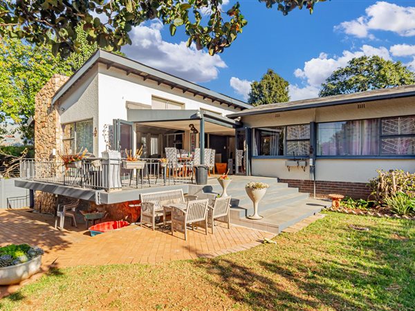 4 Bedroom House 4 Bedroom House