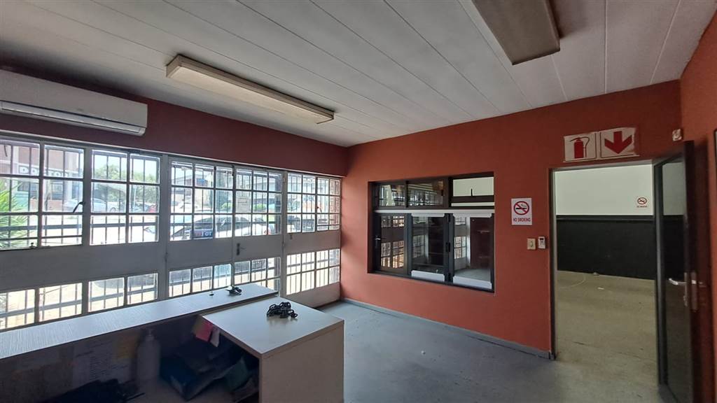 292  m² Industrial space in Silverton photo number 15