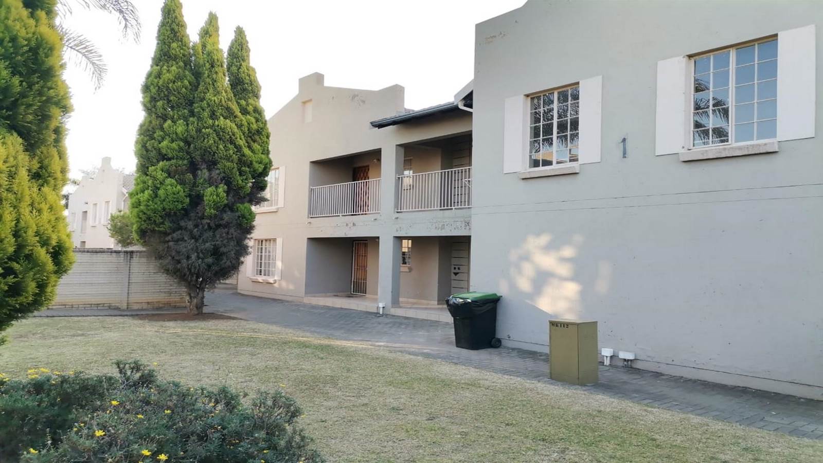 2 Bed Flat in Waterval East photo number 13