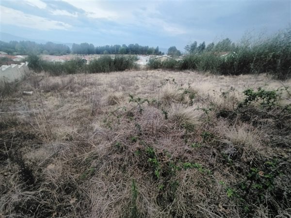 1 302 m² Land