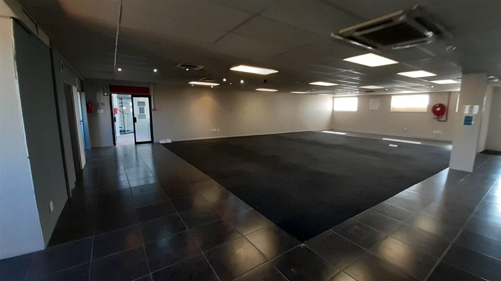 273  m² Commercial space in Bellville Central photo number 14