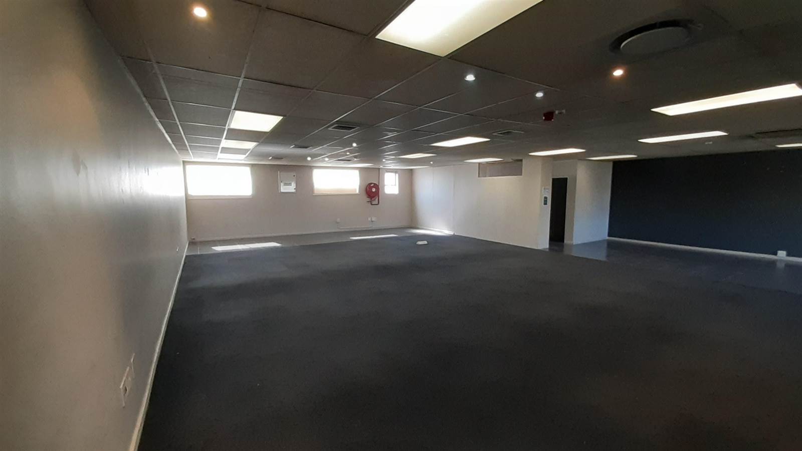 273  m² Commercial space in Bellville Central photo number 8
