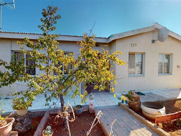 2 Bedroom House 2 Bedroom House