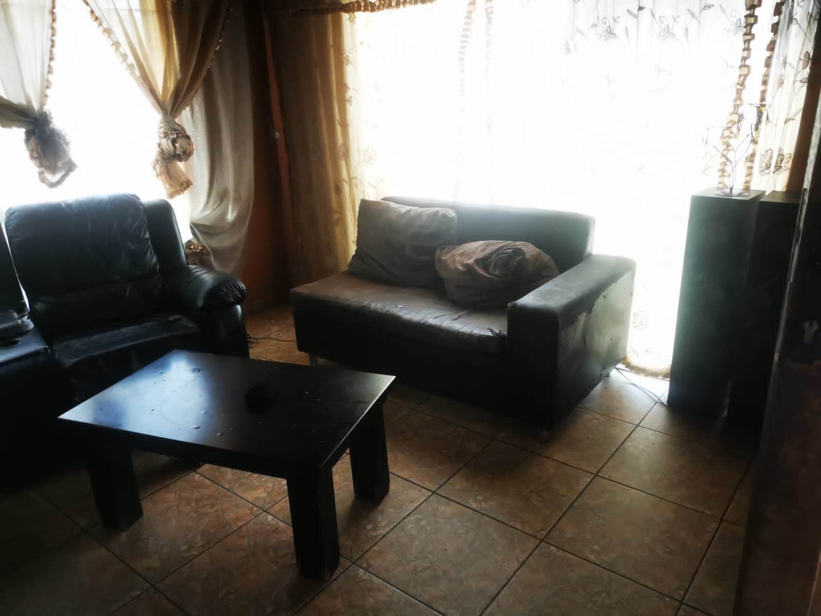 3 Bed House in Atteridgeville photo number 9