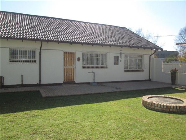 3 Bedroom House 3 Bedroom House