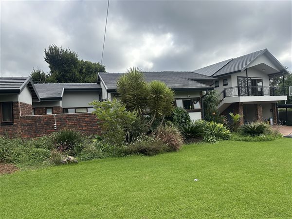 4 Bedroom House 4 Bedroom House