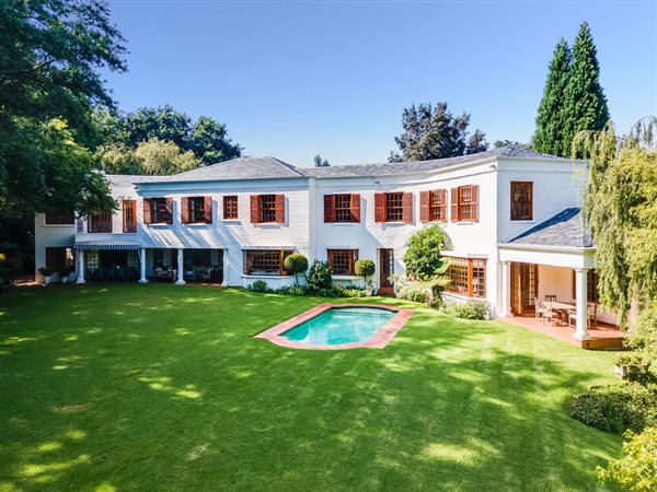 5 Bed House in Hyde Park