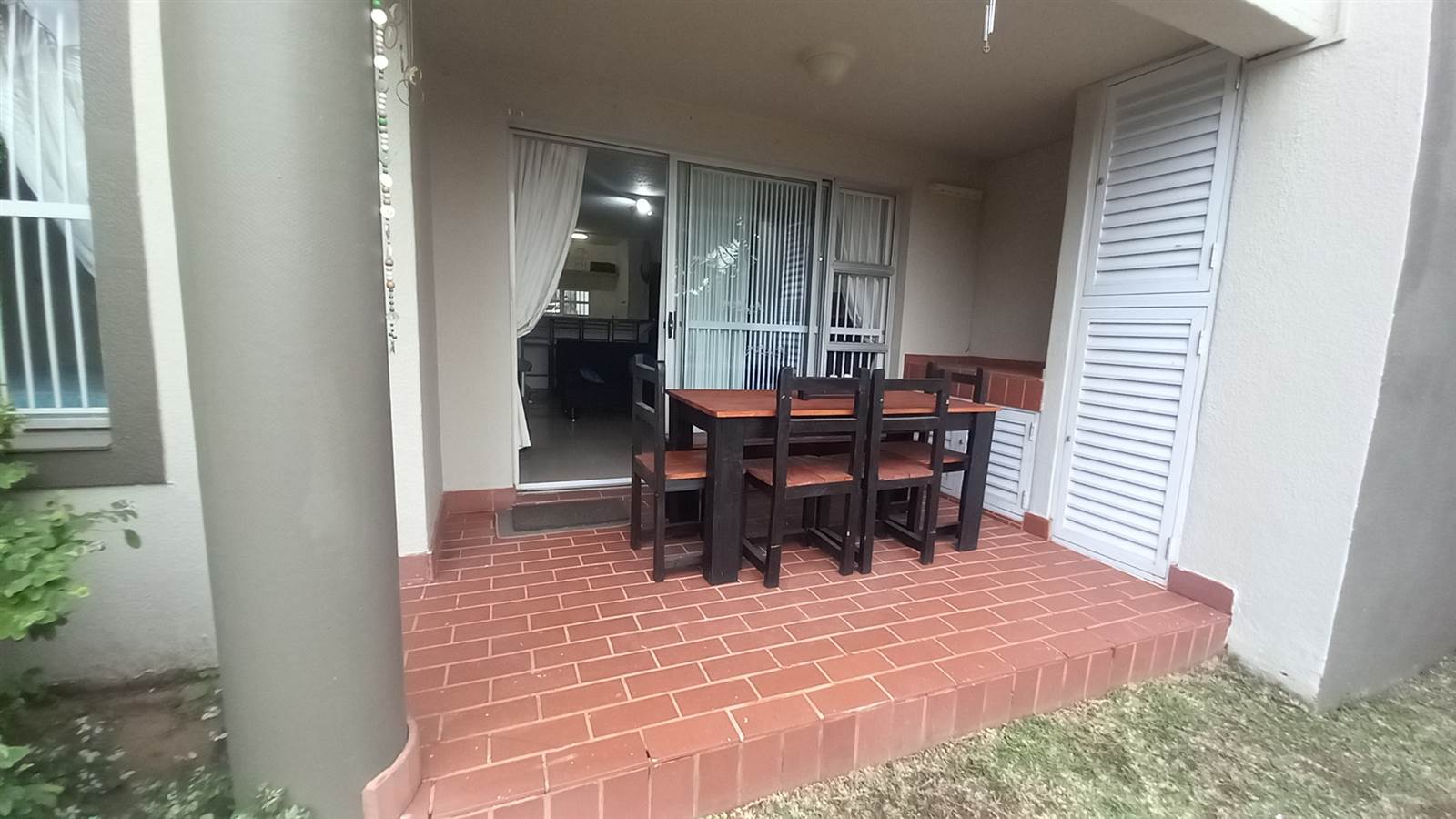 2 Bed House in Uvongo photo number 7
