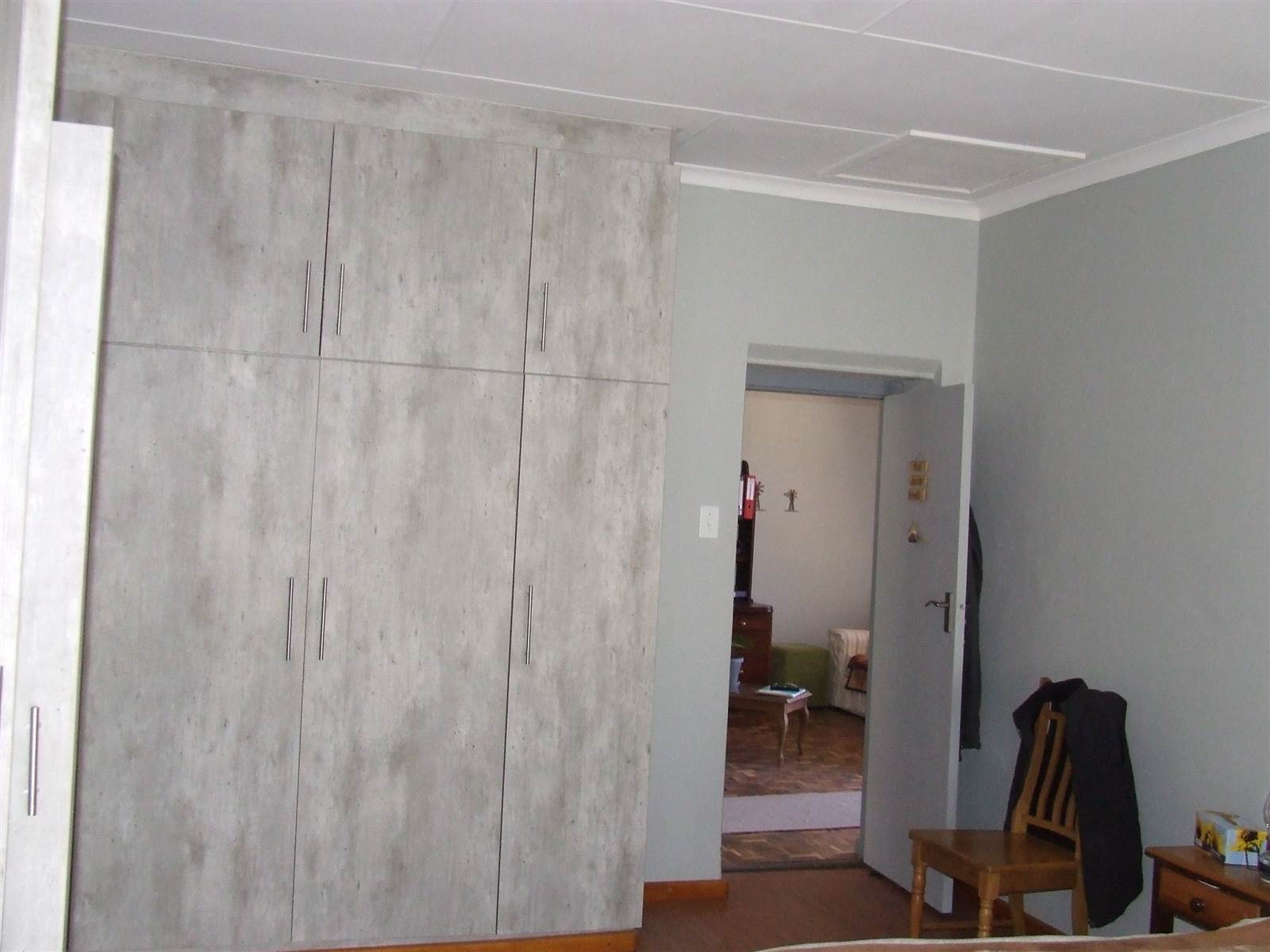 2 Bed House in Nieuwoudtville photo number 24