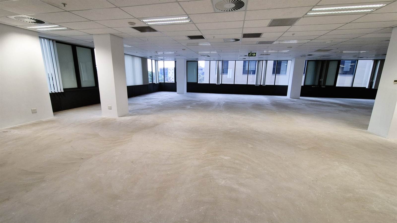 2071  m² Office Space in Menlyn photo number 19