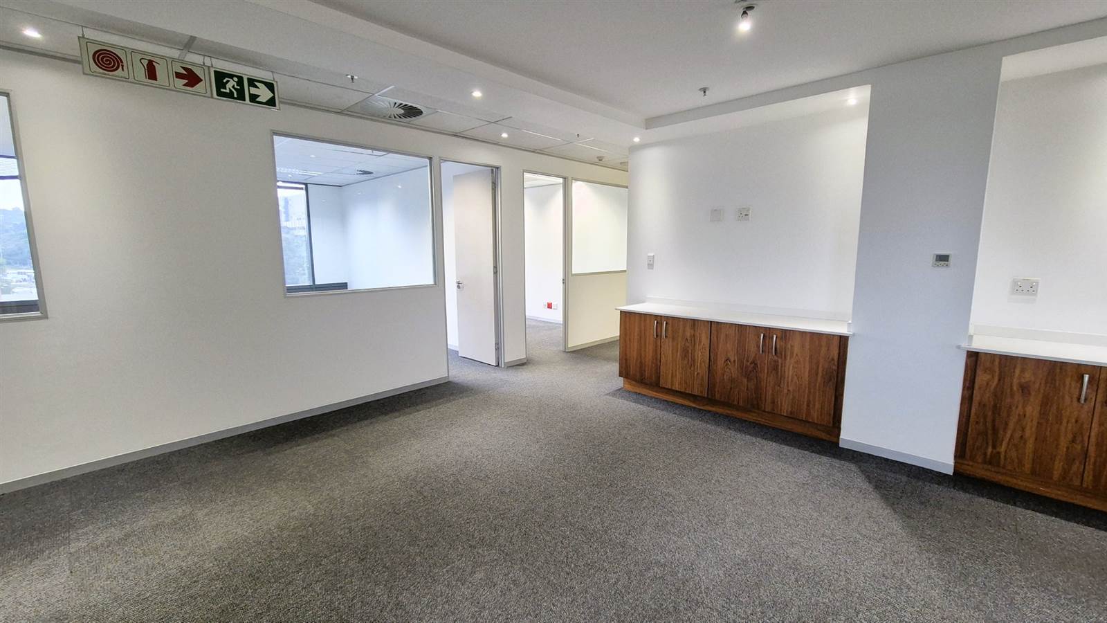 2071  m² Office Space in Menlyn photo number 12