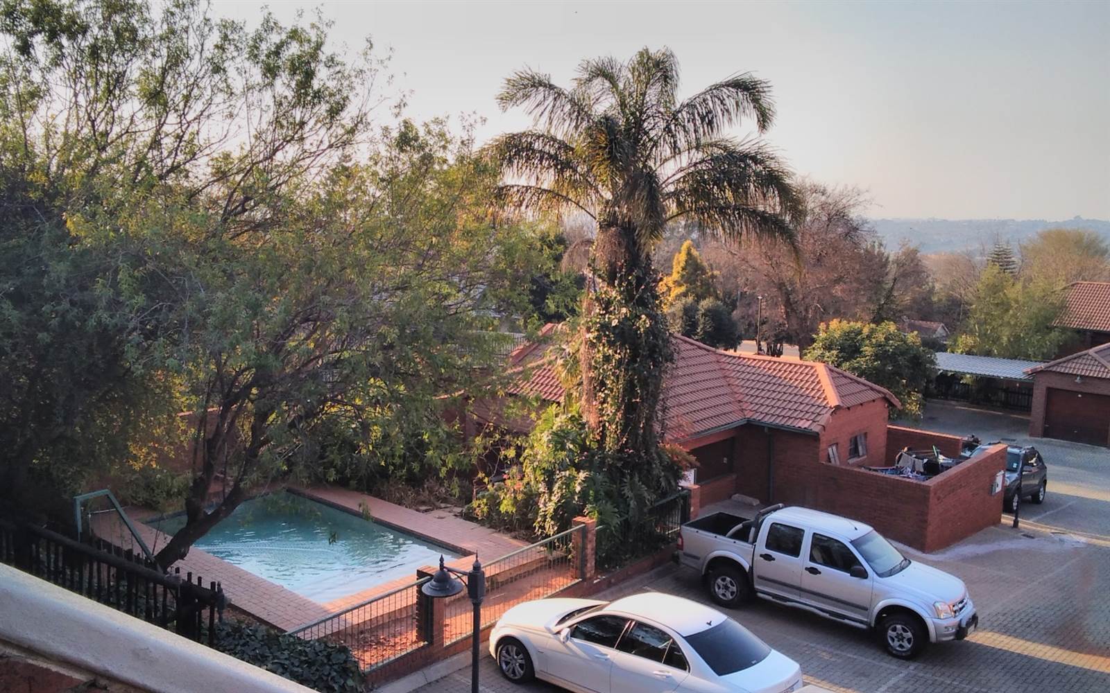 1 Bed Apartment in Constantia Kloof photo number 16