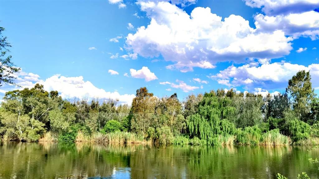 1367 m² Land available in Vaal de Grace Golf Estate photo number 1