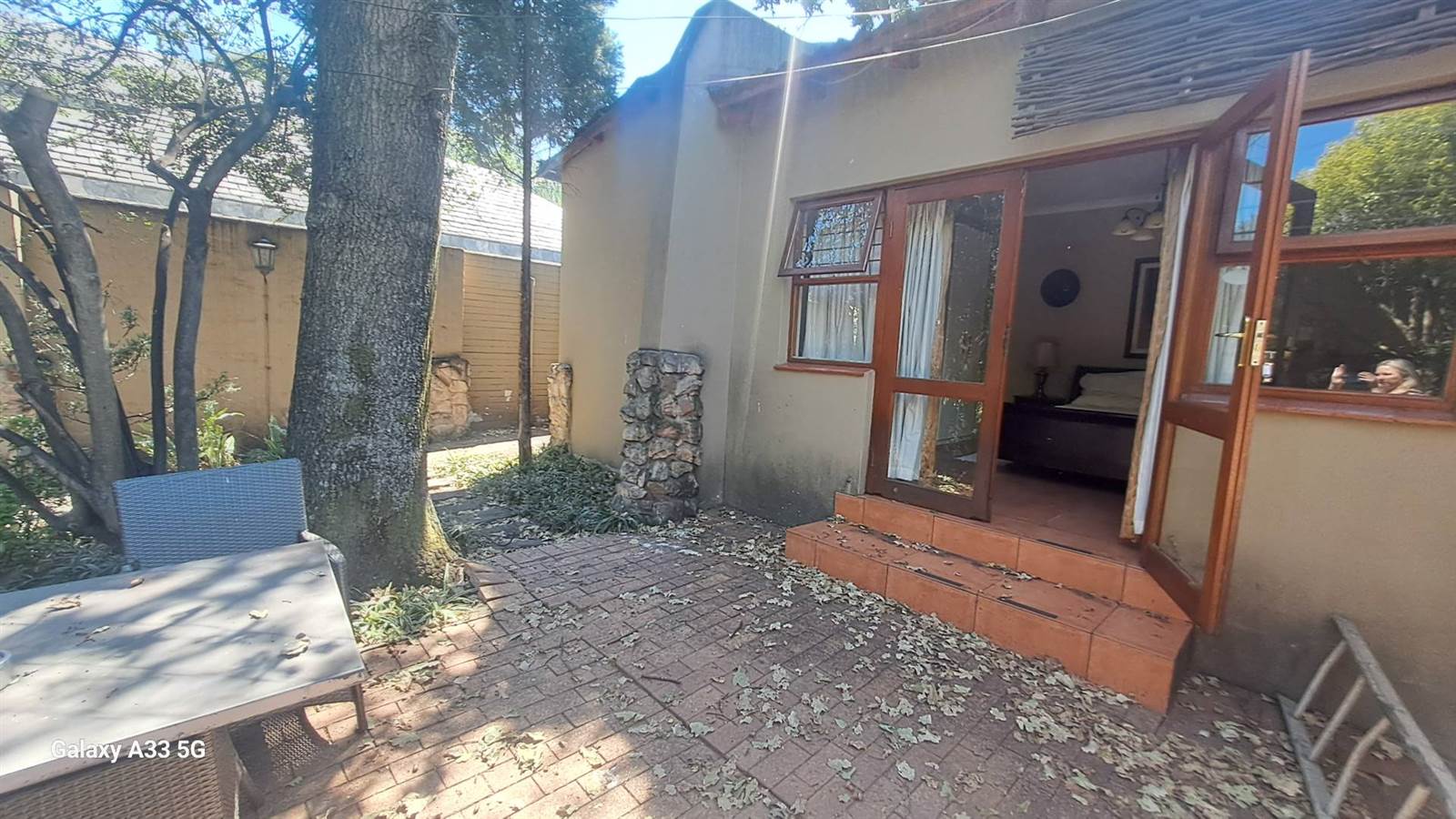 1 Bed Garden Cottage in Woodmead photo number 10